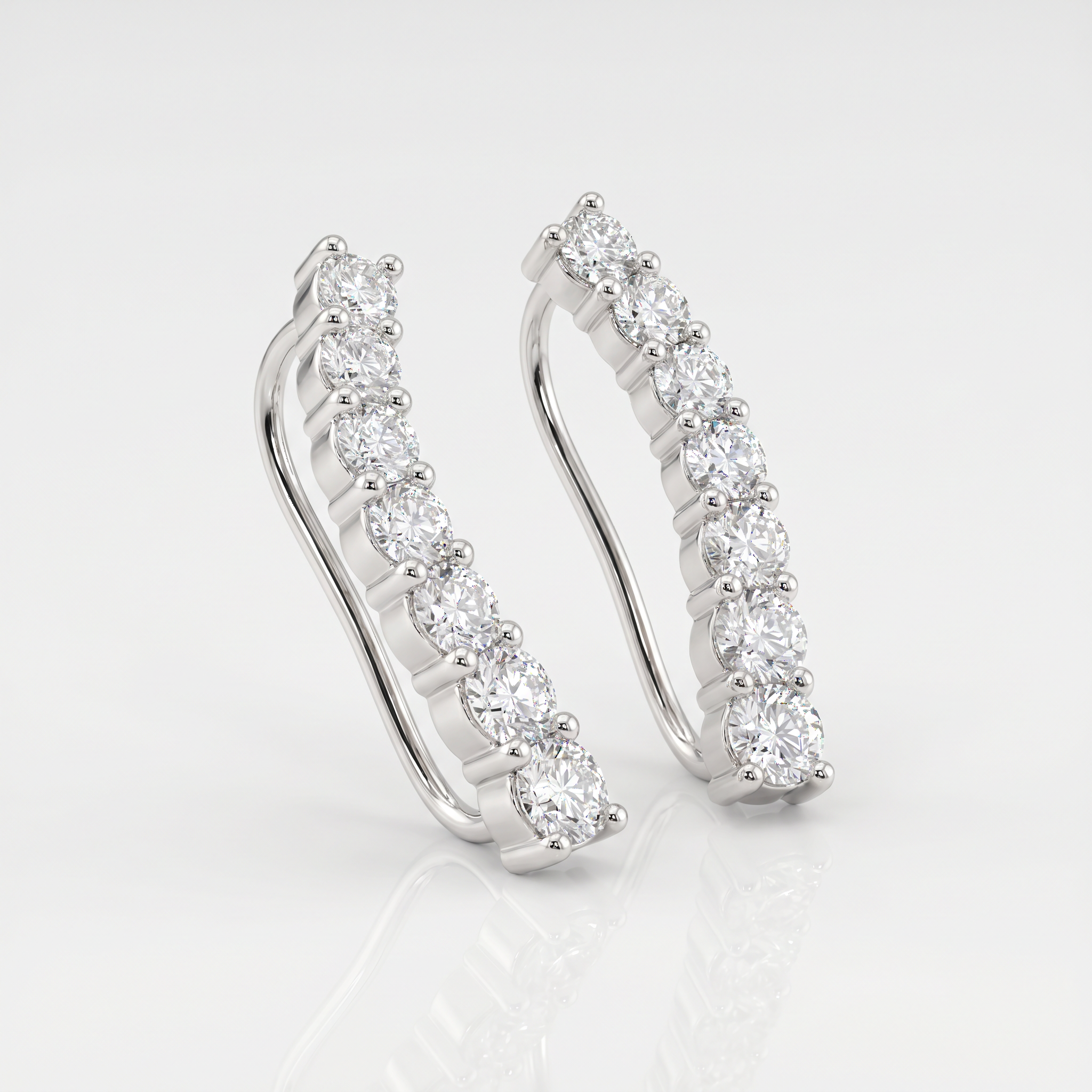 Ear-Climber Aria in 18k Weißgold mit Diamantlinie
